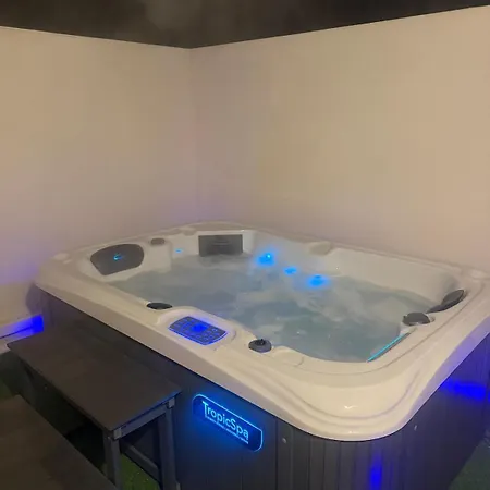 Elegance With Private Jacuzzi * Pomérols